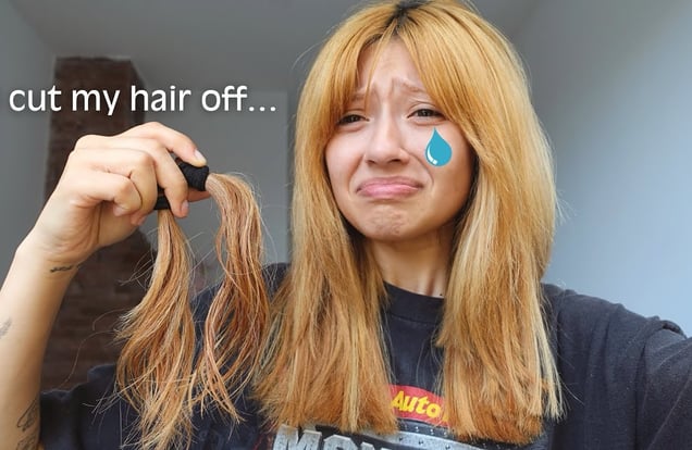 I CHOPPED MY HAIR OFF⁉️ watch me have a mental breakdown lol img